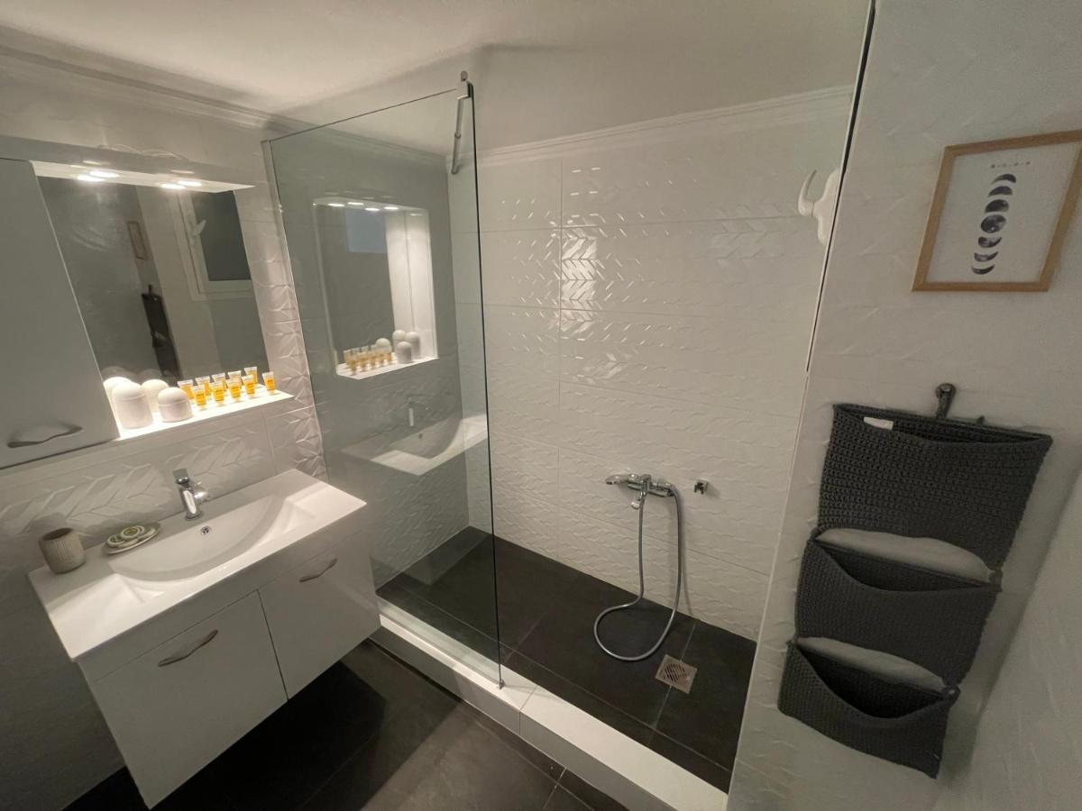 Plato - Acropolis Residence Apartment Atene Esterno foto